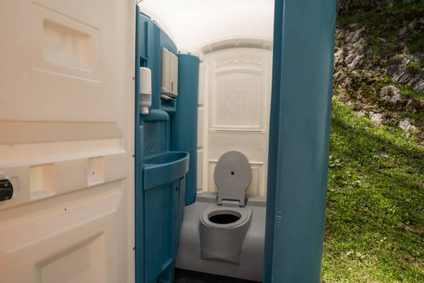 Best Portable toilet rental cost  in Coosada, AL